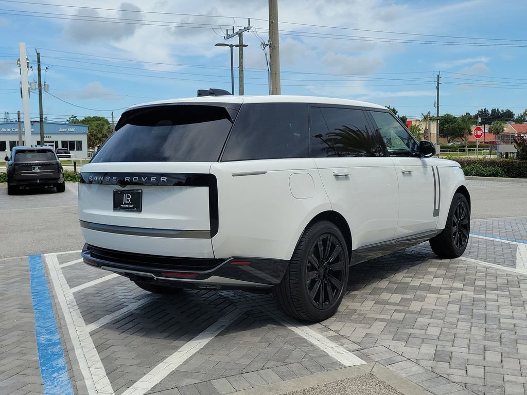 New 2026 Land Rover Range Rover Long Wheelbase SE AWD/4WD image 5