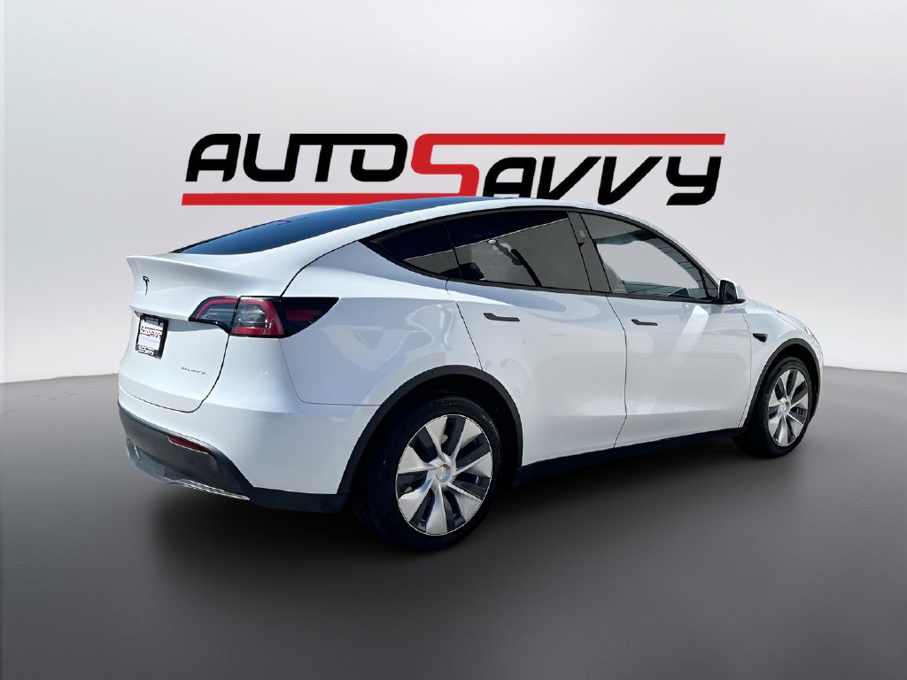 Used 2025 Tesla Model Y Long Range AWD/4WD image 7