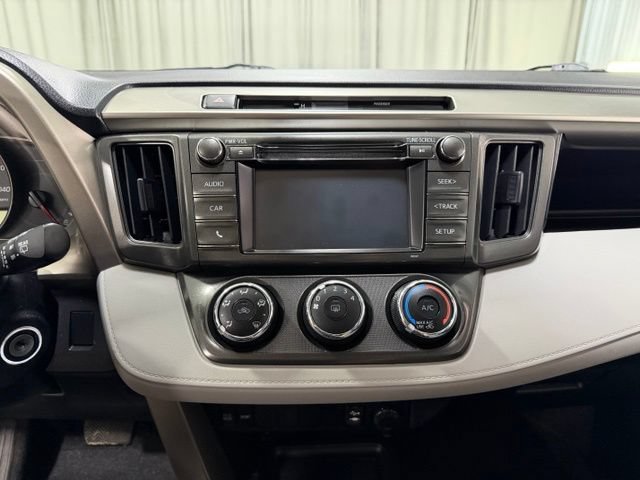 Used 2015 Toyota RAV4 LE AWD/4WD image 13