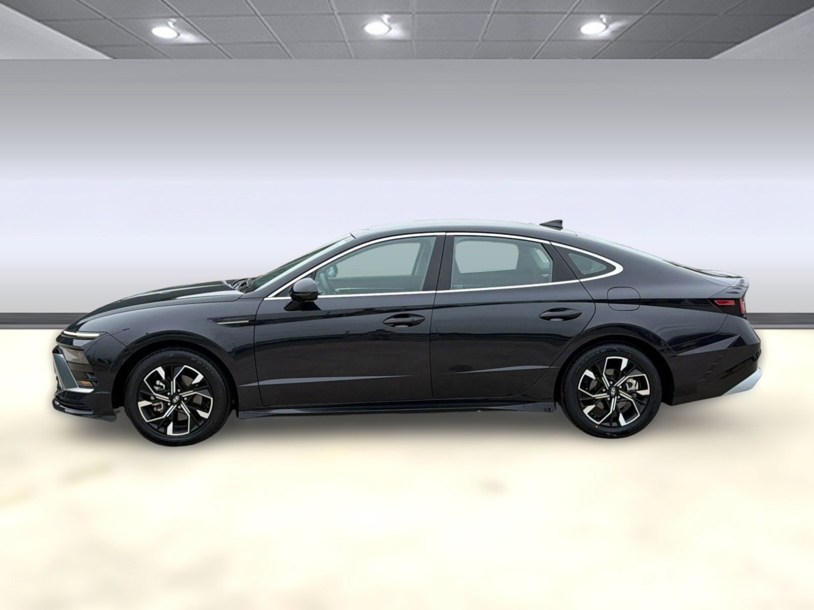 Used 2024 Hyundai Sonata SEL image 2