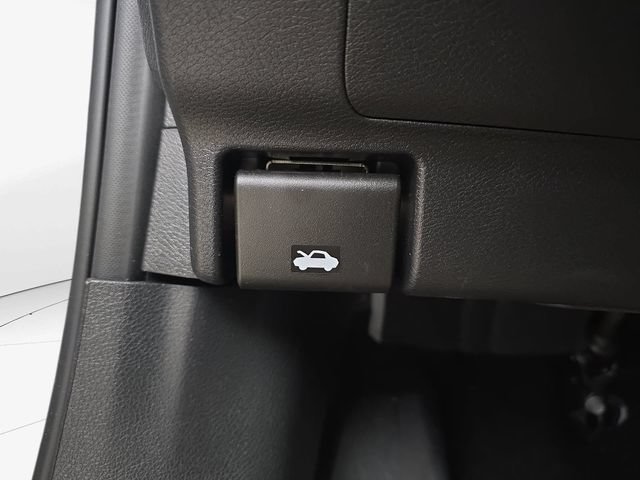 Used 2026 Nissan Kicks SV FWD image 29