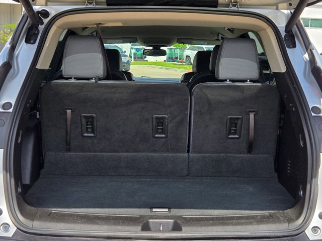 Used 2020 Buick Enclave Essence image 18