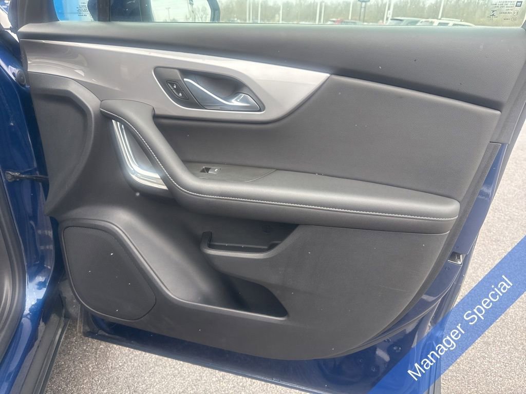 Used 2023 Chevrolet Blazer LT FWD image 26