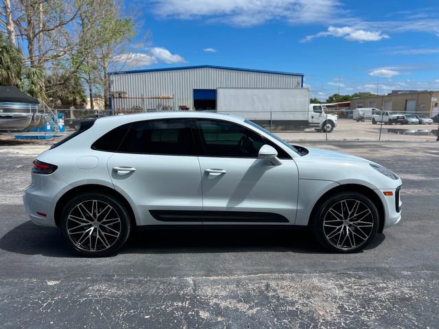 Used 2023 Porsche Macan Base image 88