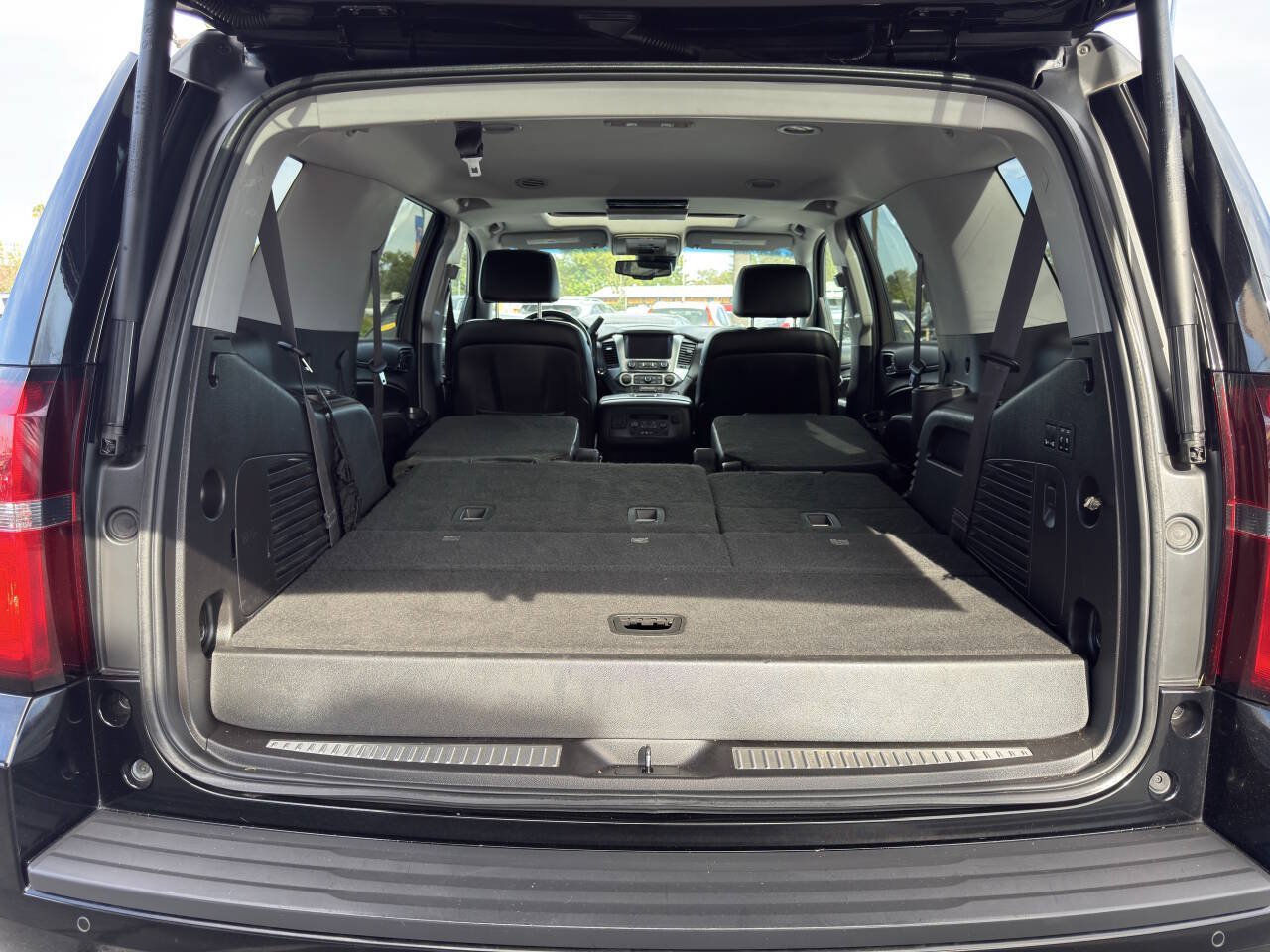 Used 2015 Chevrolet Tahoe LT RWD image 27