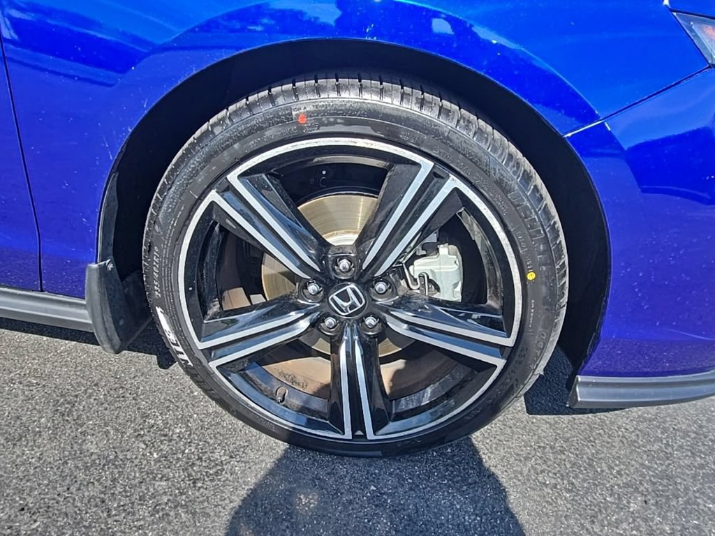 Certified 2025 Honda Accord Sport image 9