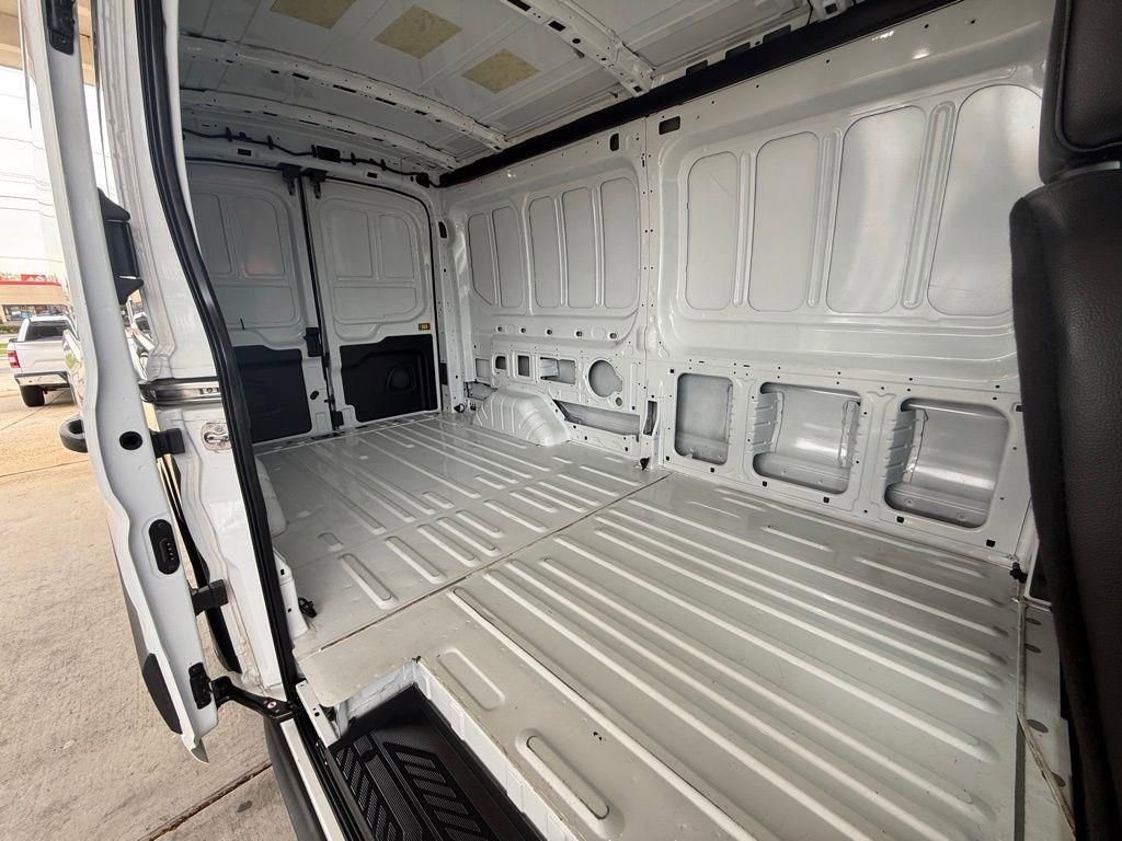 Used 2025 Ford Transit 250 148 Medium Roof image 20
