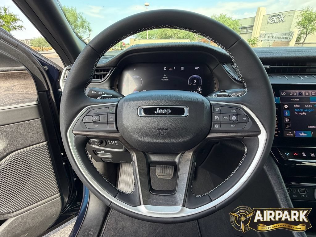 New 2026 Jeep Grand Cherokee Limited w/ Limited Altitude Package AWD/4WD image 20