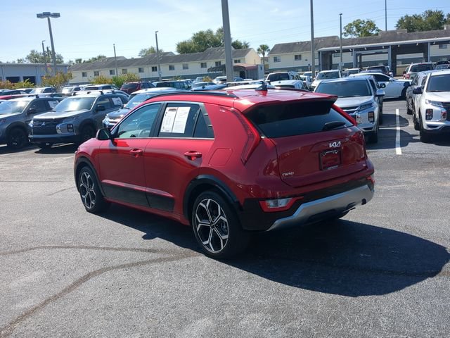 Used 2024 Kia Niro EX Touring FWD image 7