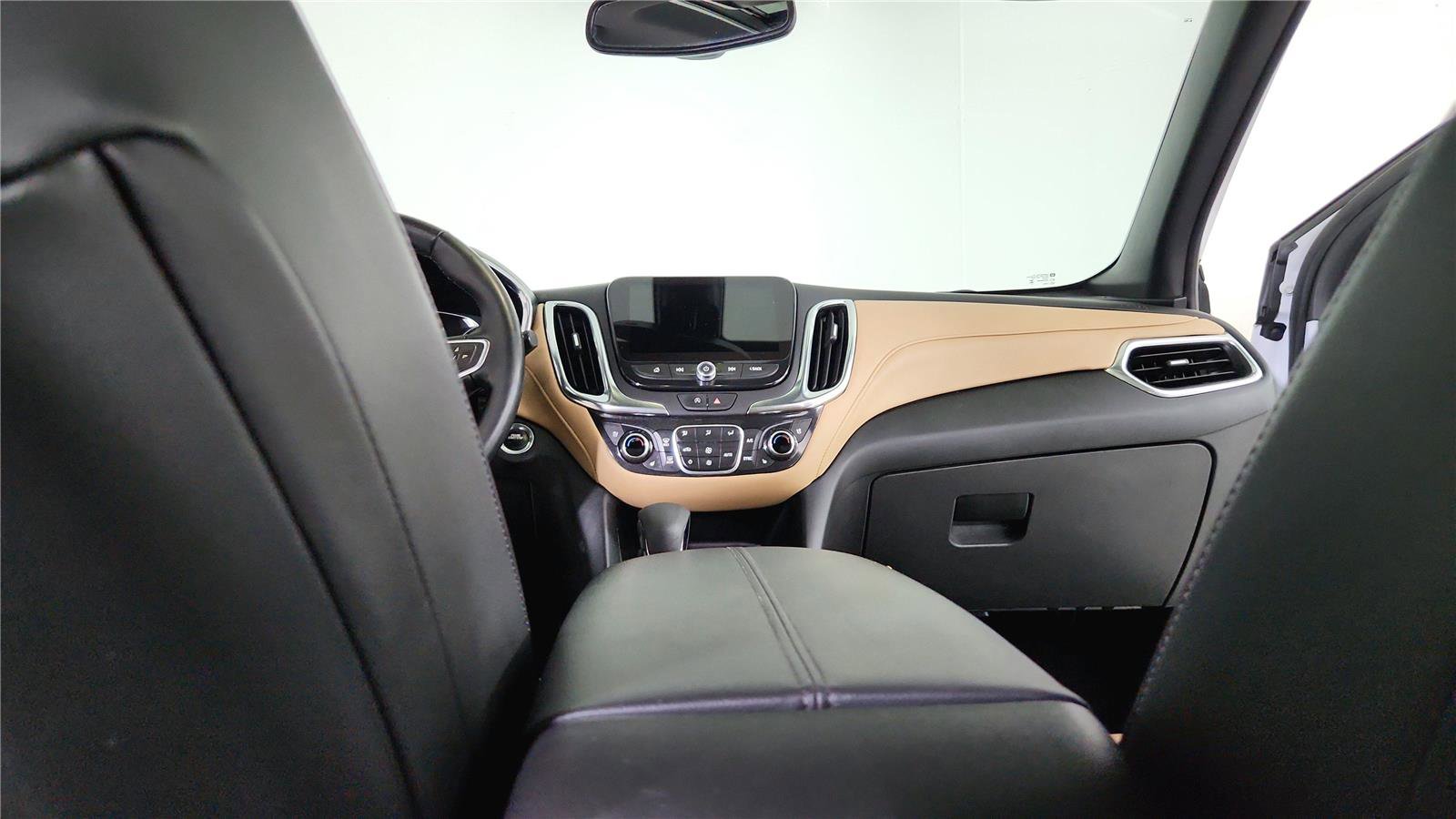 Used 2024 Chevrolet Equinox Premier AWD/4WD image 14
