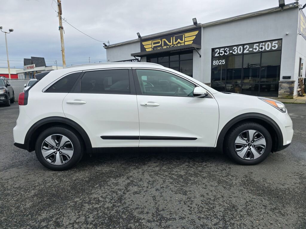 Used 2019 Kia Niro EX image 11