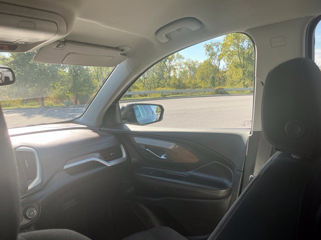 Used 2020 GMC Terrain SLE FWD image 28