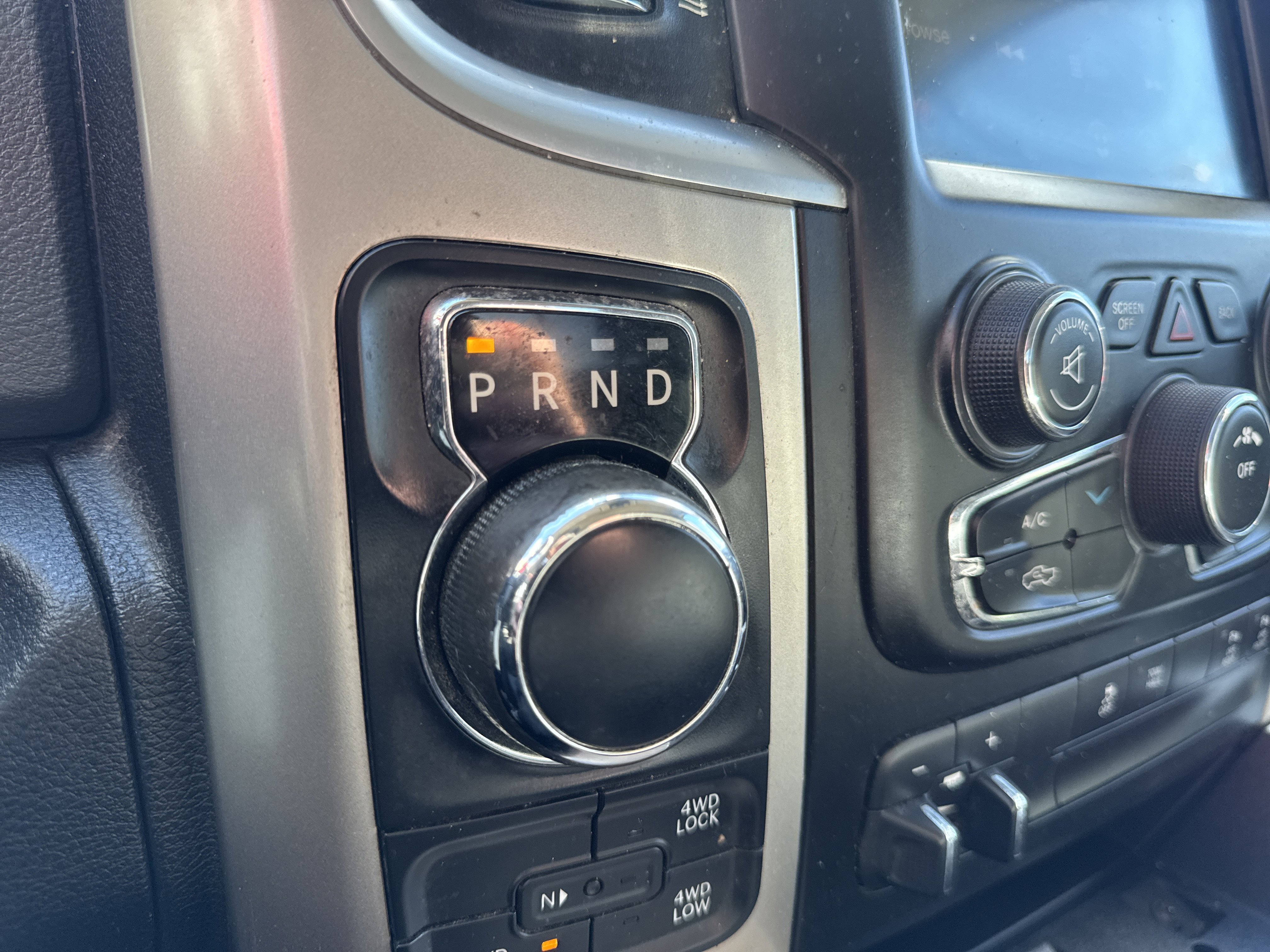 Used 2016 RAM 1500 Outdoorsman image 21