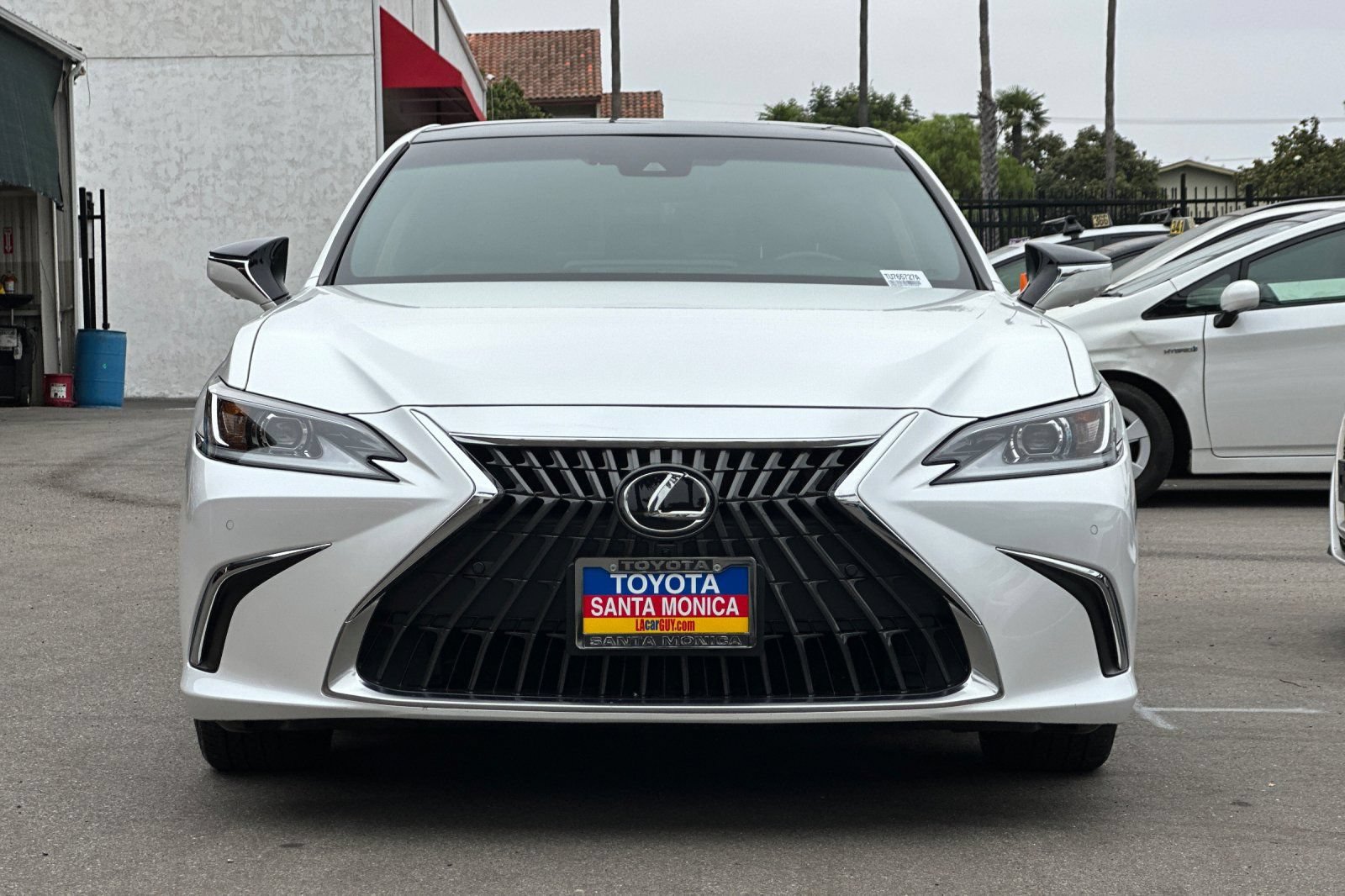 Used 2024 Lexus ES 350 w/ Accessory Package (Z1) FWD image 9