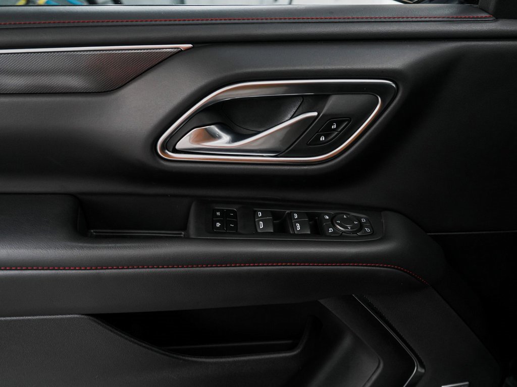 Used 2022 Chevrolet Suburban RST w/ Sport Performance Package image 12