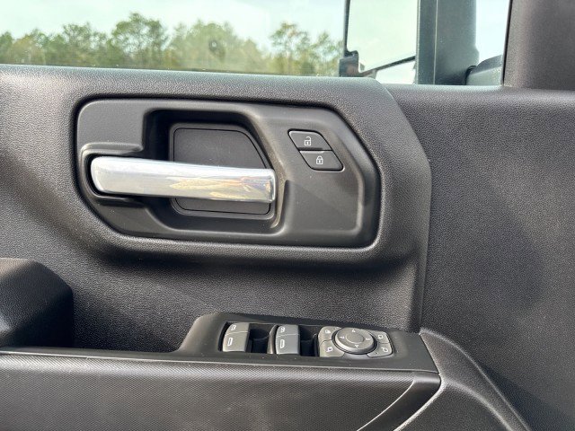 Used 2025 Chevrolet Silverado 2500 Custom w/ Custom Value Package AWD/4WD image 19