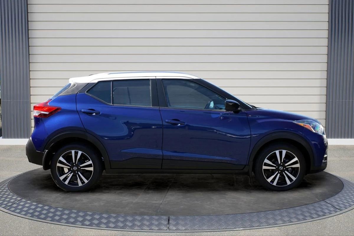 Used 2020 Nissan Kicks SV FWD image 8