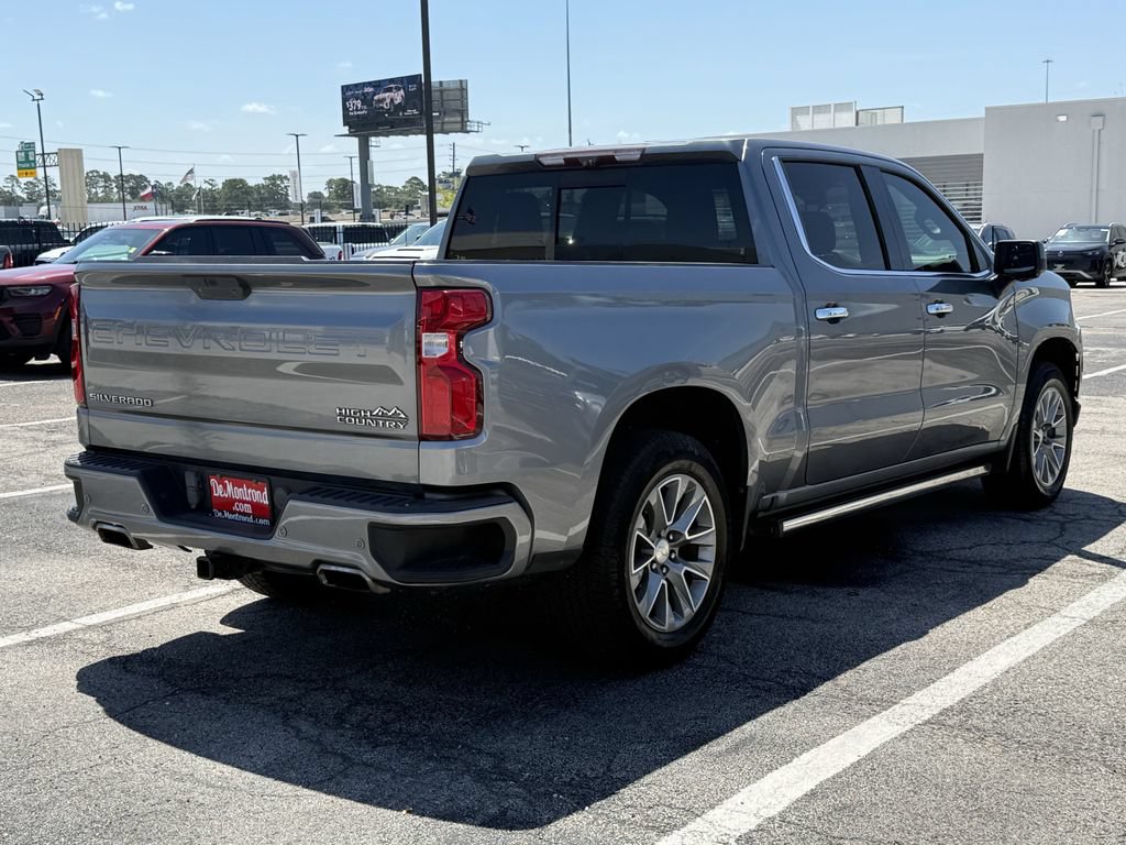 Used 2020 Chevrolet Silverado 1500 High Country w/ Technology Package AWD/4WD image 5