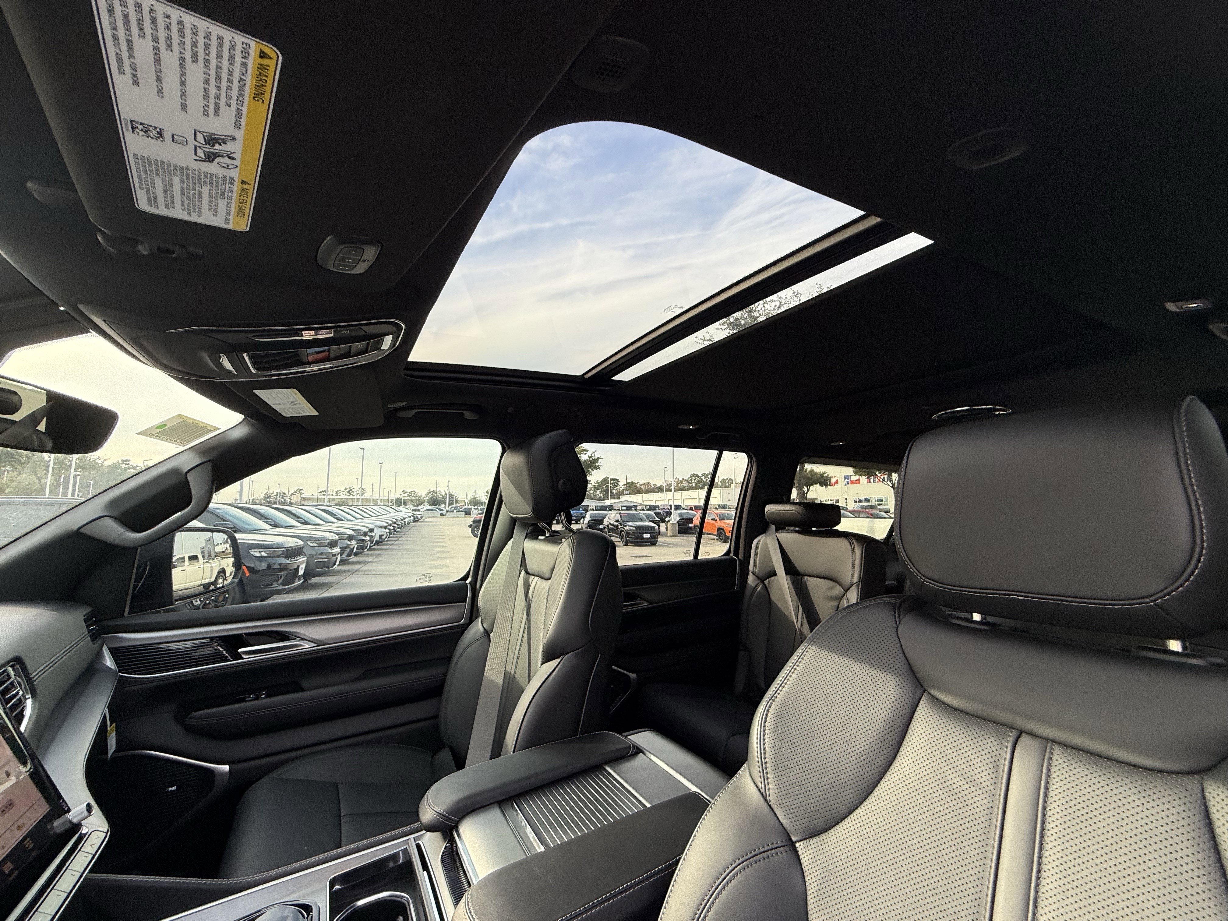 New 2026 Jeep Grand Wagoneer L 2WD w/ Premium Group I image 19