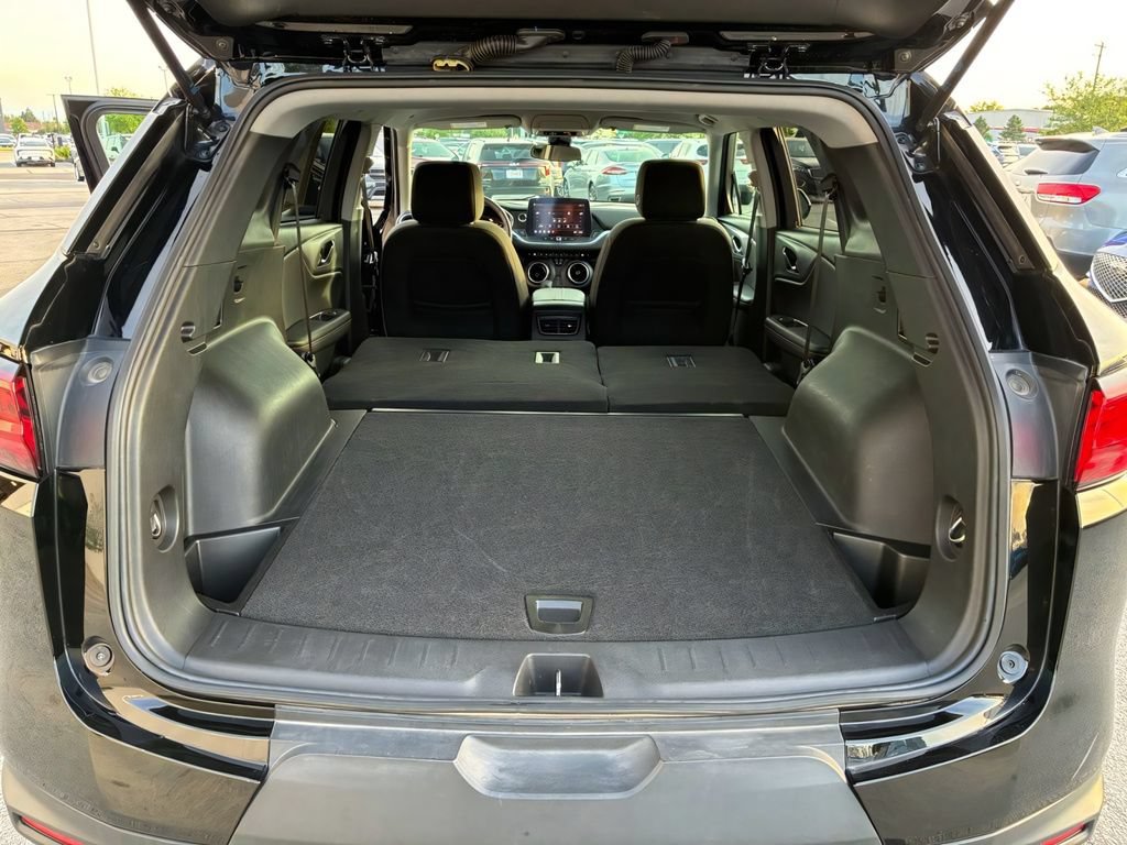 Used 2025 Chevrolet Blazer LT AWD/4WD image 29