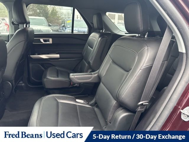 Certified 2022 Ford Explorer XLT w/ Equipment Group 202A AWD/4WD image 17