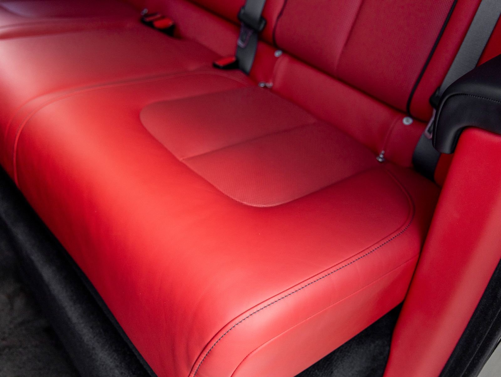 Certified 2023 Rolls-Royce Cullinan image 38