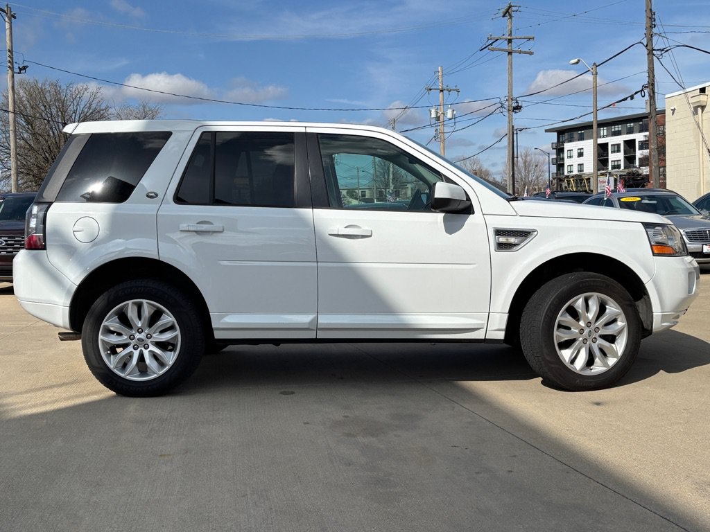 Used 2013 Land Rover LR2 HSE AWD/4WD image 7