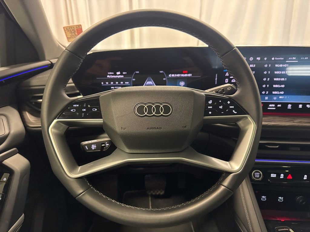 Used 2025 Audi Q5 Premium w/ Convenience Package image 11