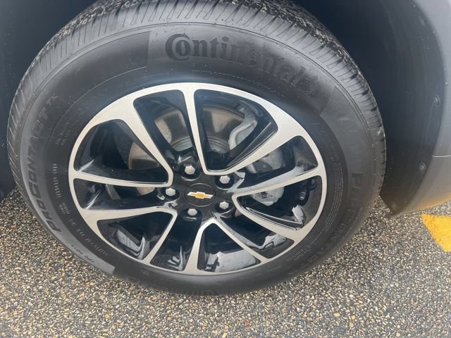Used 2025 Chevrolet TrailBlazer LT FWD image 3