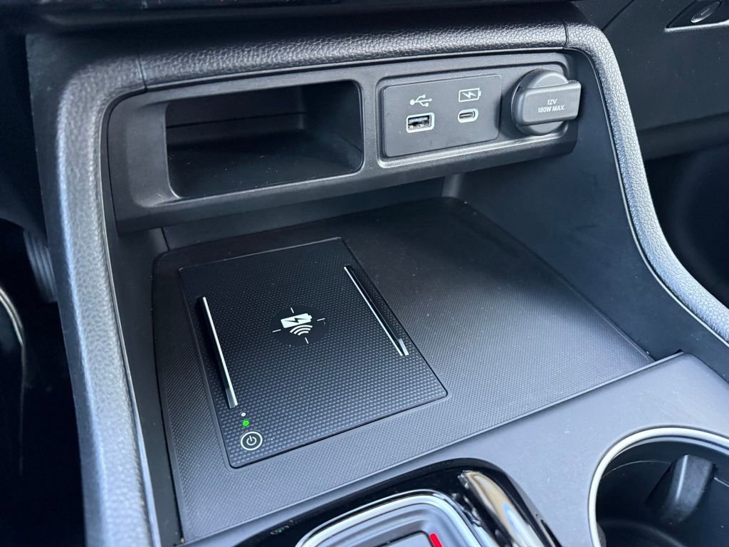 Used 2025 Honda Pilot Black Edition image 26