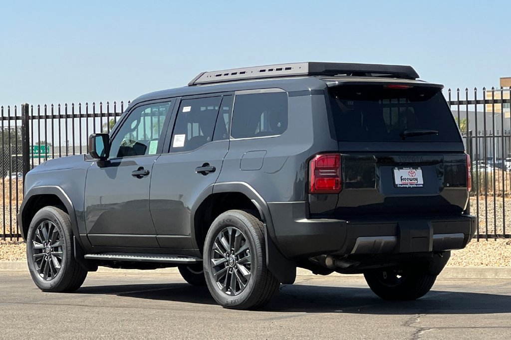 New 2027 Toyota Land Cruiser w/ Premium Package AWD/4WD image 6