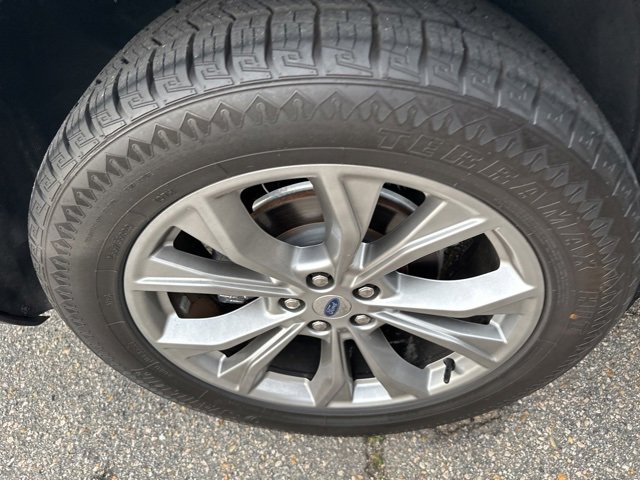 Used 2022 Ford Explorer Limited w/ Equipment Group 301A image 11