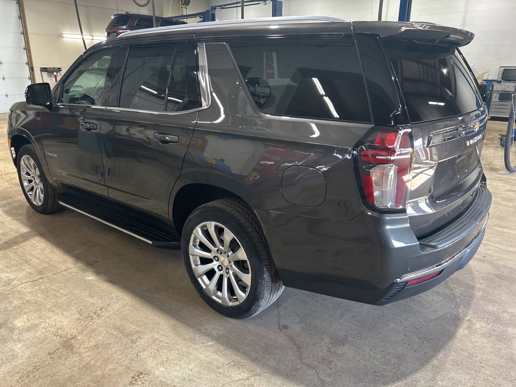 Used 2021 Chevrolet Tahoe LT w/ LT Signature Package image 4