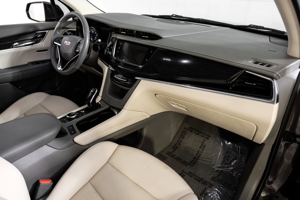 Used 2020 Cadillac XT6 Premium Luxury image 10
