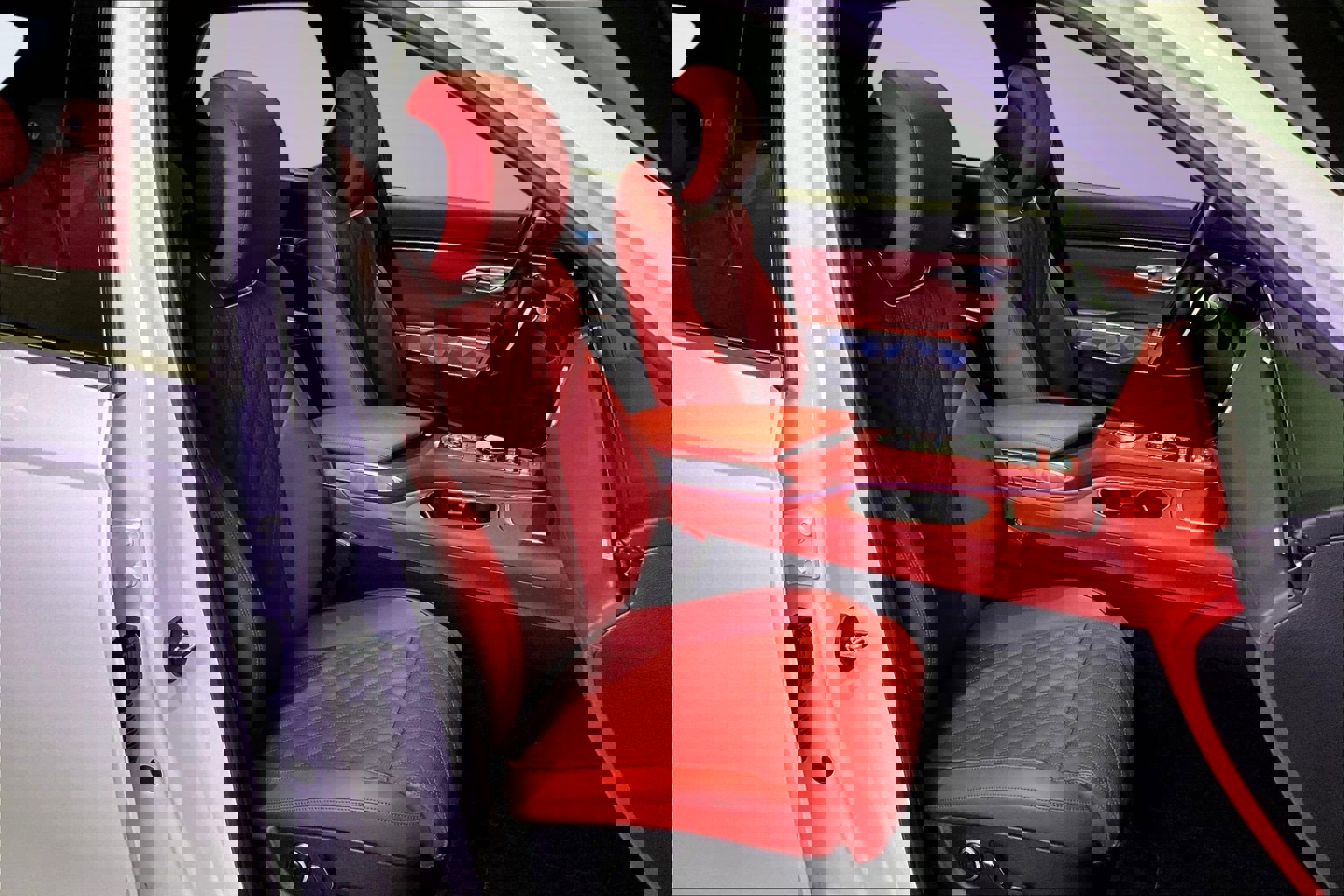 Used 2025 Genesis GV70 3.5T Sport w/ Sport Advanced Package image 29