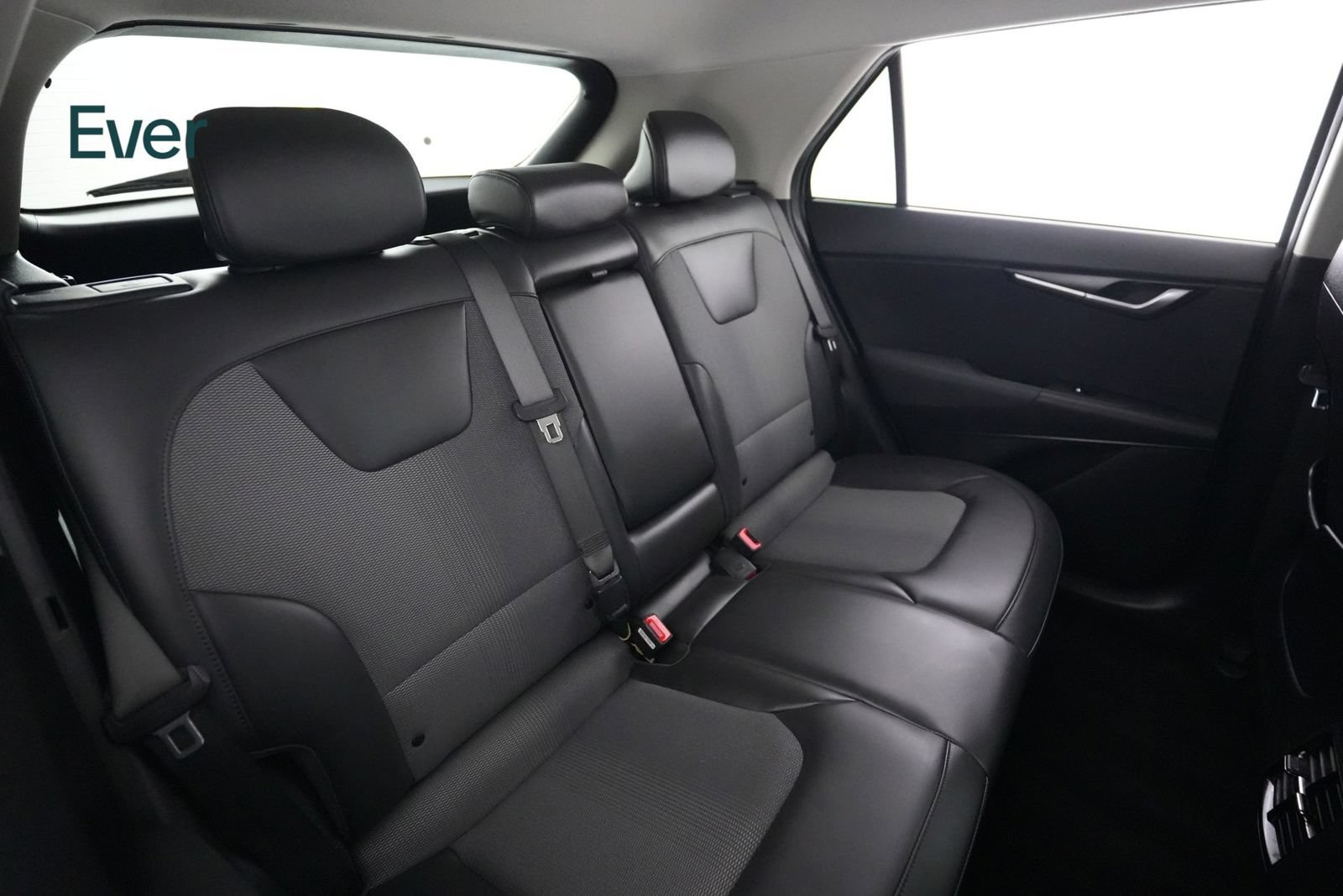 Used 2023 Kia Niro Wind FWD image 5
