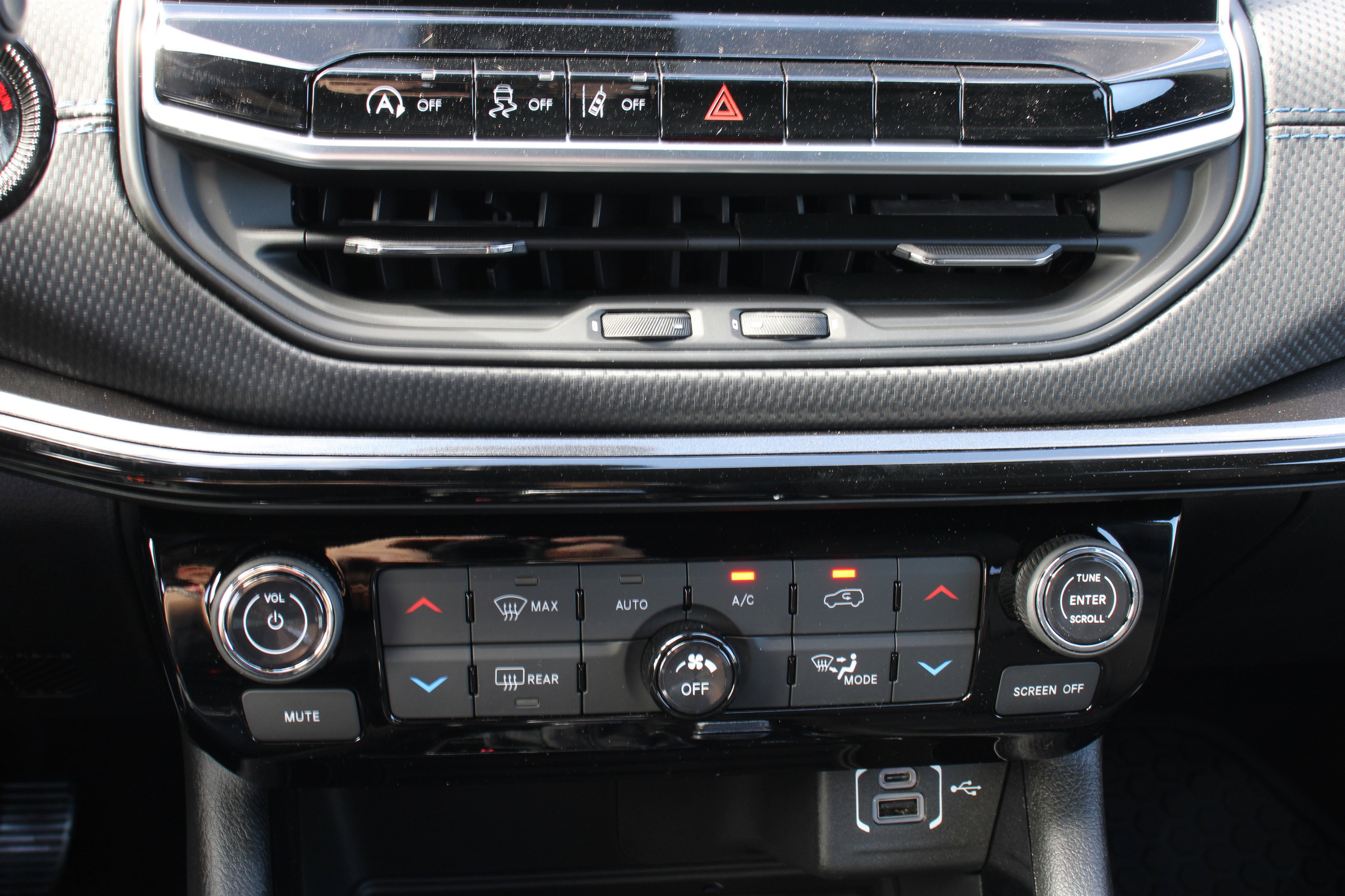 New 2026 Jeep Compass Latitude w/ Quick Order Package 29K image 20