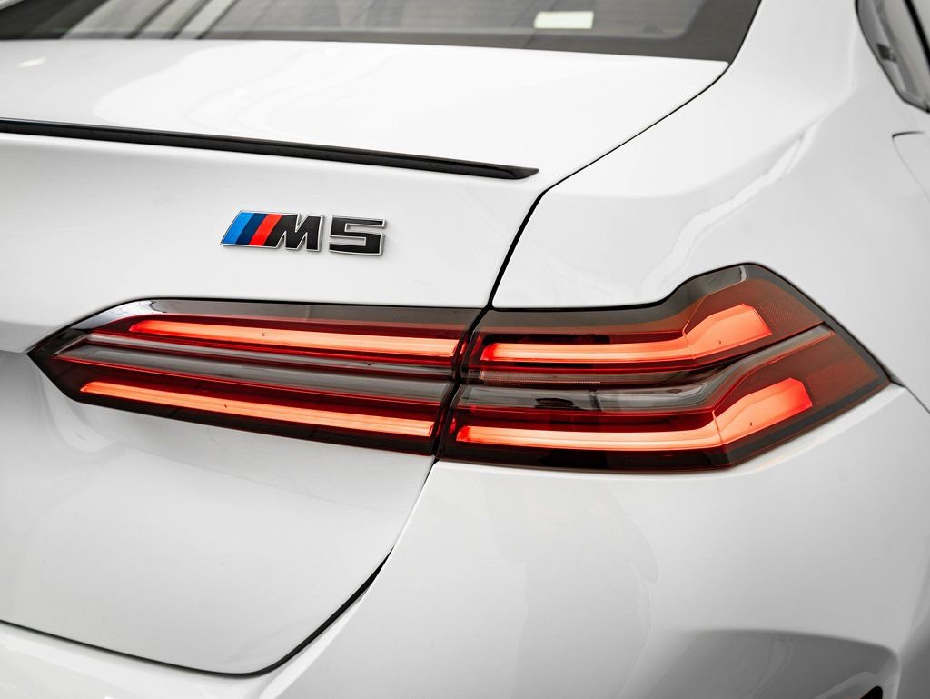 New 2026 BMW M5 w/ Executive Package image 16