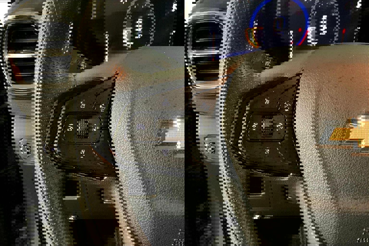 Used 2025 Chevrolet TrailBlazer LT AWD/4WD image 18