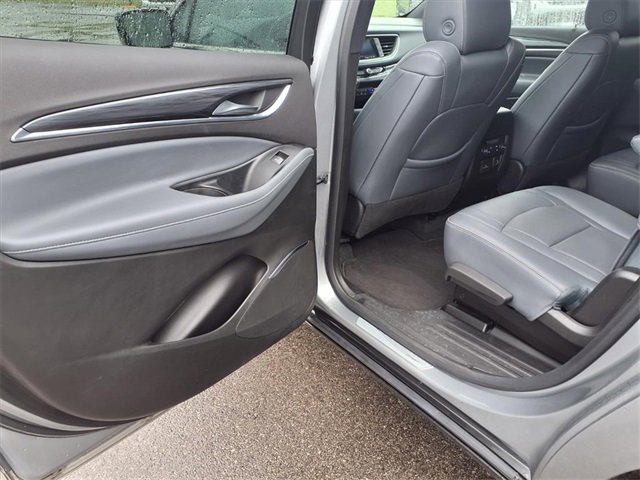 Used 2024 Buick Enclave Premium image 78