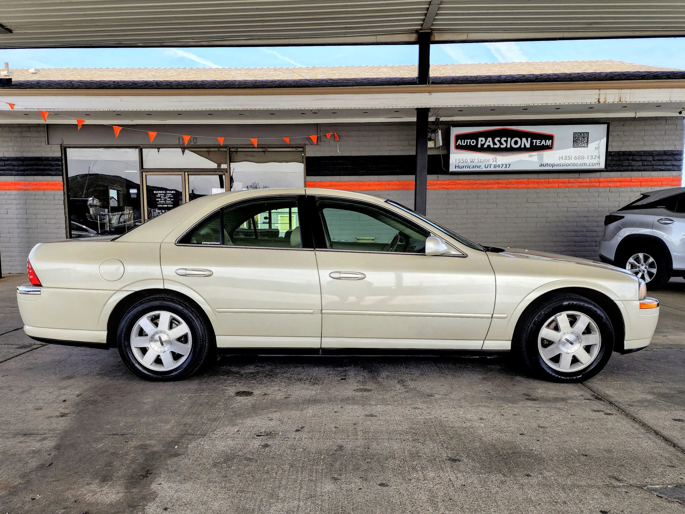 Used 2002 Lincoln LS image 6