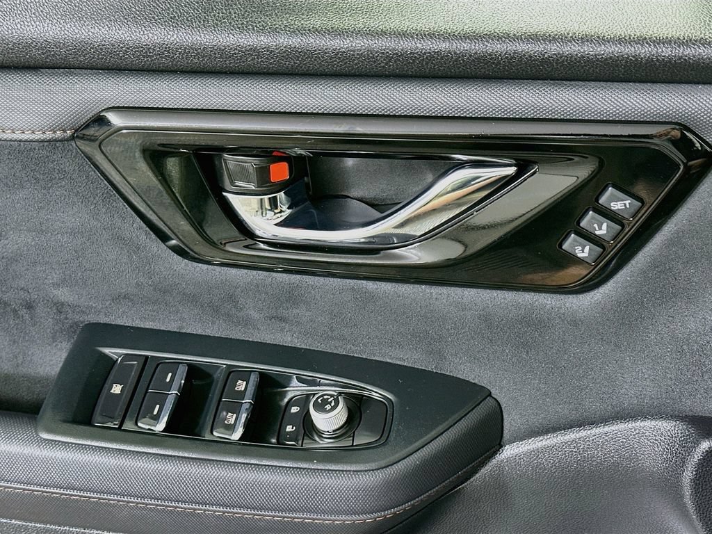Used 2025 Subaru Forester Touring AWD/4WD image 21