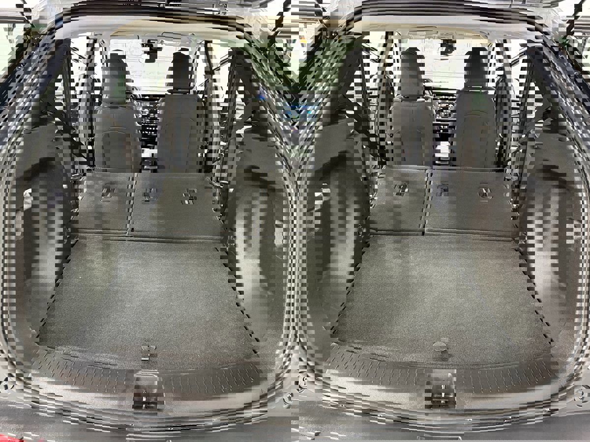 Used 2023 Chevrolet Bolt EUV LT image 25