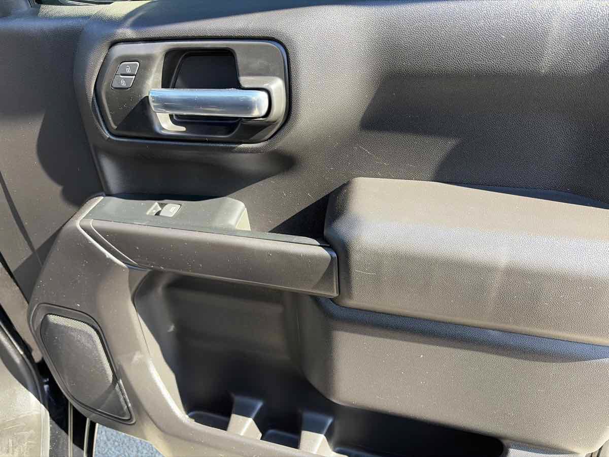 Used 2022 Chevrolet Silverado 1500 Custom w/ LPO, Dark Essentials Package RWD image 27