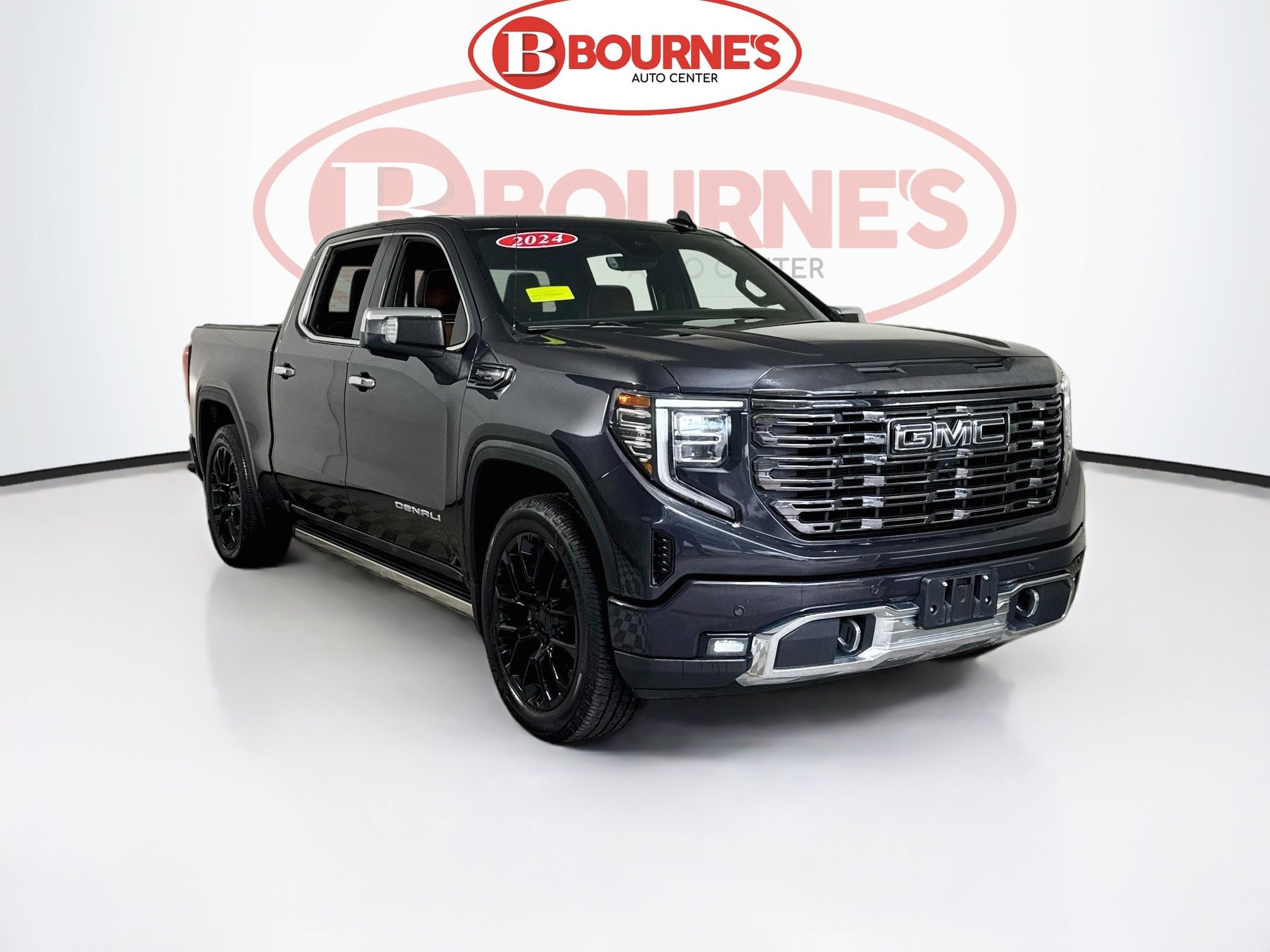 Used 2024 GMC Sierra 1500 Denali Ultimate AWD/4WD image 1