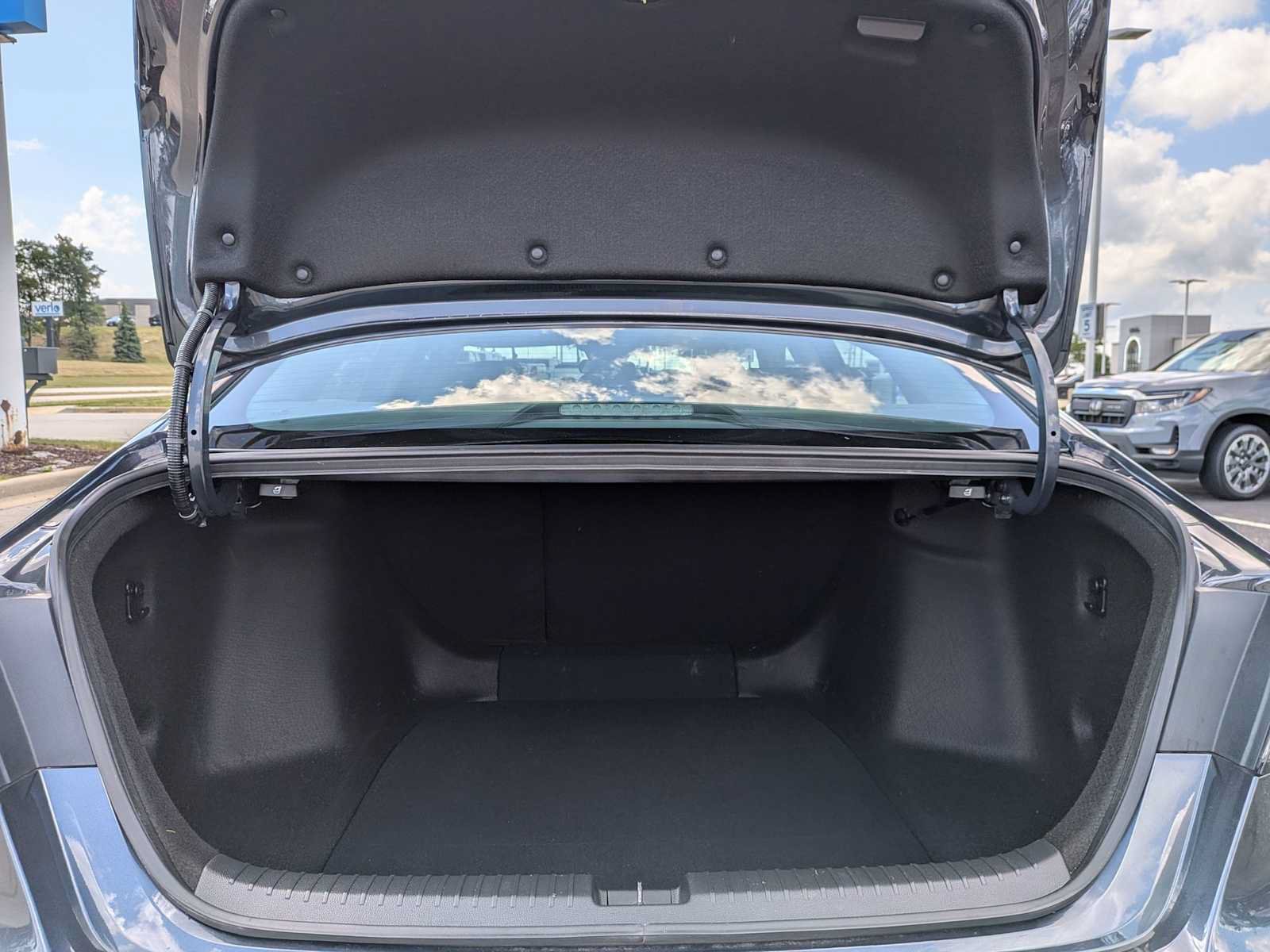 Certified 2023 Honda Accord EX image 32