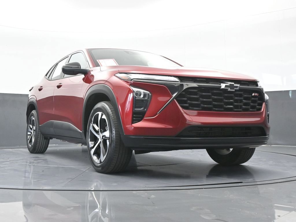 Used 2024 Chevrolet Trax RS w/ Driver Confidence Package FWD image 59