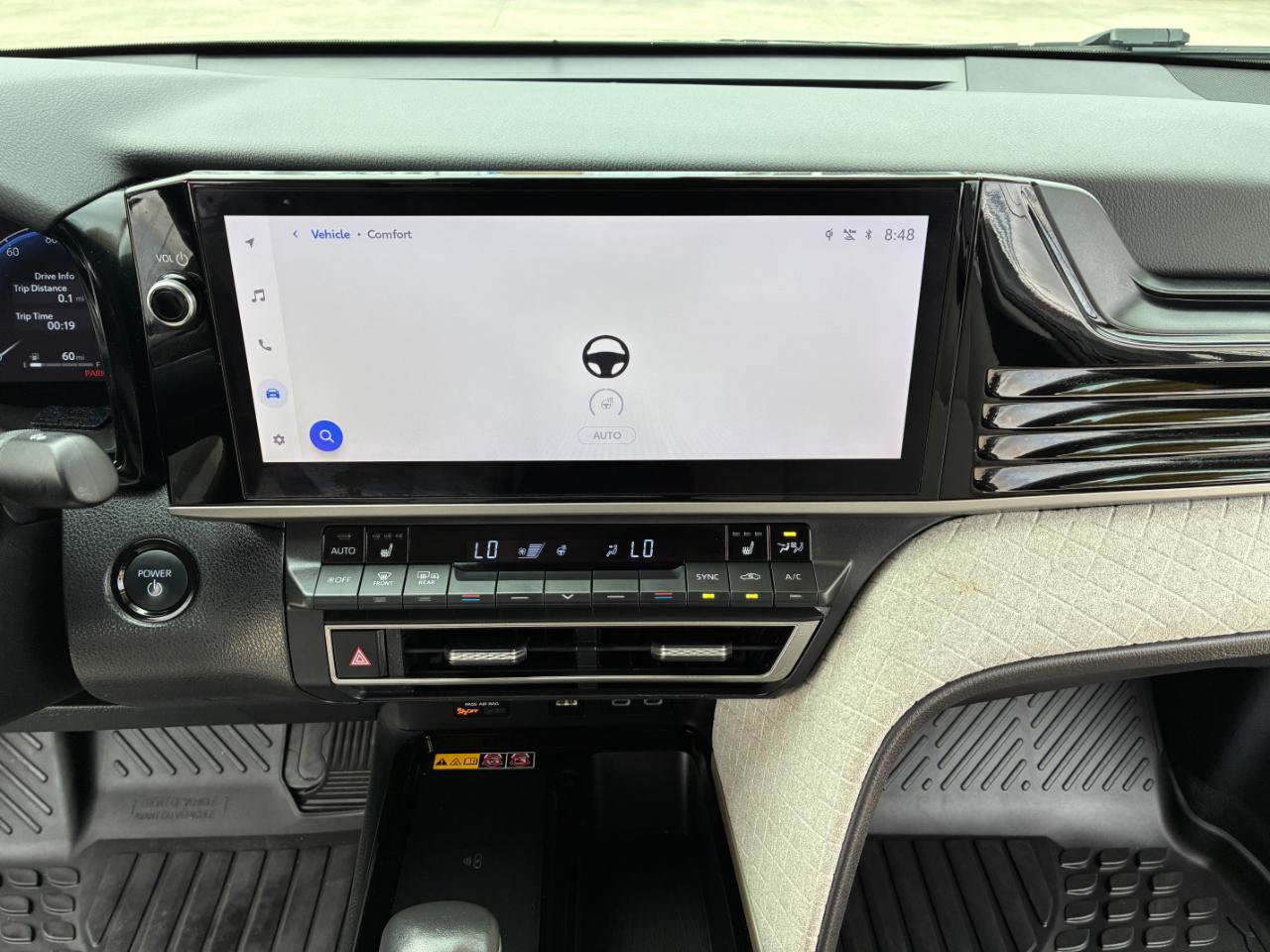 Used 2025 Toyota Camry XLE FWD image 20