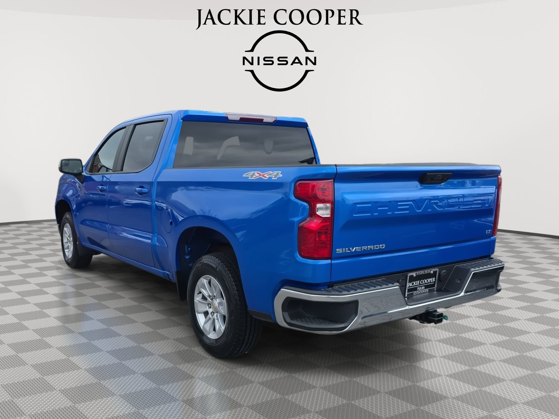 Used 2025 Chevrolet Silverado 1500 LT image 7