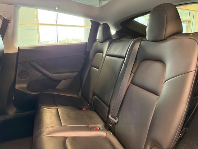 Used 2023 Tesla Model Y Performance AWD/4WD image 22